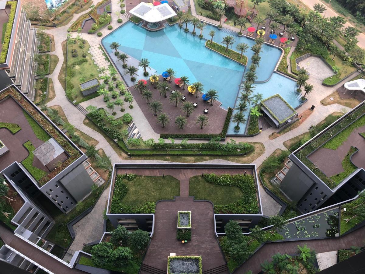 Gold Coast Pik Sea View Apartments By Longesuites Jakarta Exterior foto